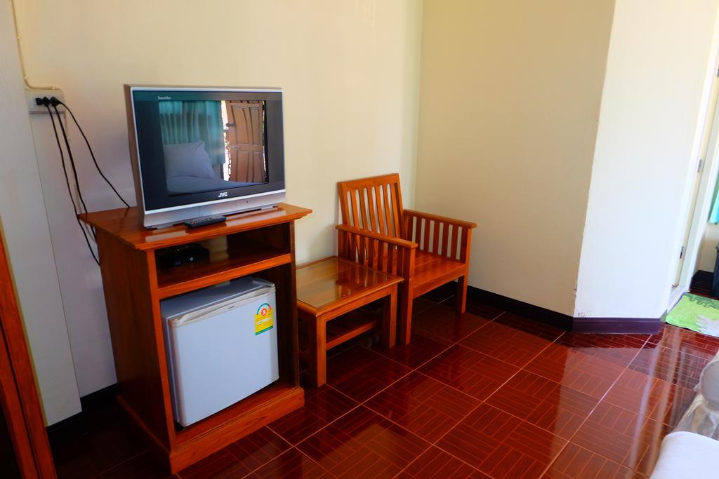 J-Safe Guesthouse Sukhothai Eksteriør billede